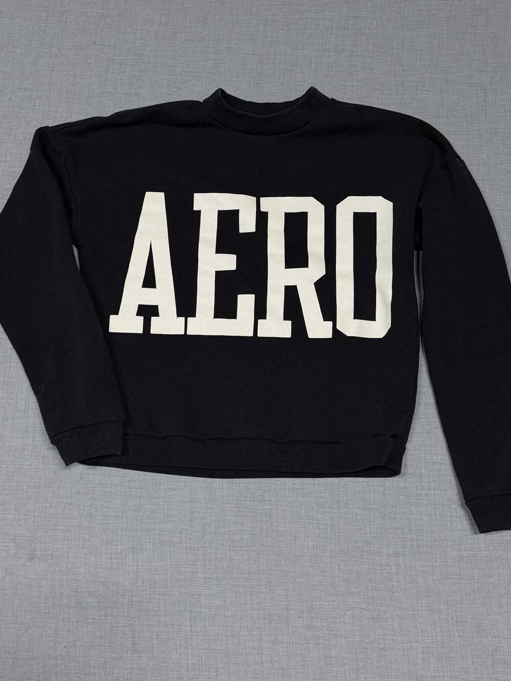 Aéropostale Black Crewneck Pullover Sweatshirt